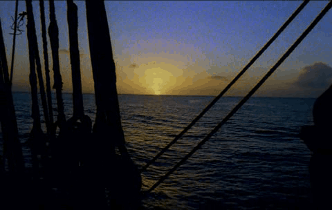 Puesta de sol vista desde un barco