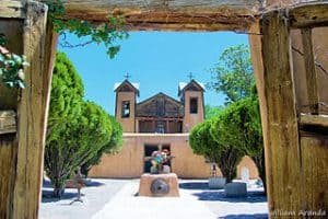 U.S: Moros y Cristianos en América. Primera obra de Teatro 1 Santuario Chimayó (Nuevo México)