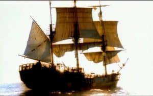 Quienes y de dónde eran los piratas, corsarios, bucaneros, filibusteros 2 Una veloz carabela en el mar