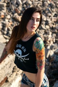 Tatuajes pirata mujer
